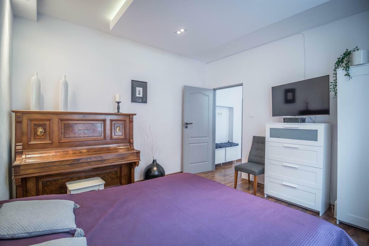 Piano Old Town Ogarna Apartment Gdansk Exterior photo
